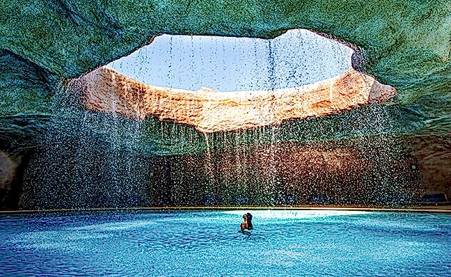 REGNUM THE CROWN CRYSTAL COVE 5 Card