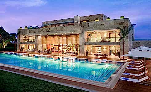 Regnumcarya Crown Villa General View 02 Card