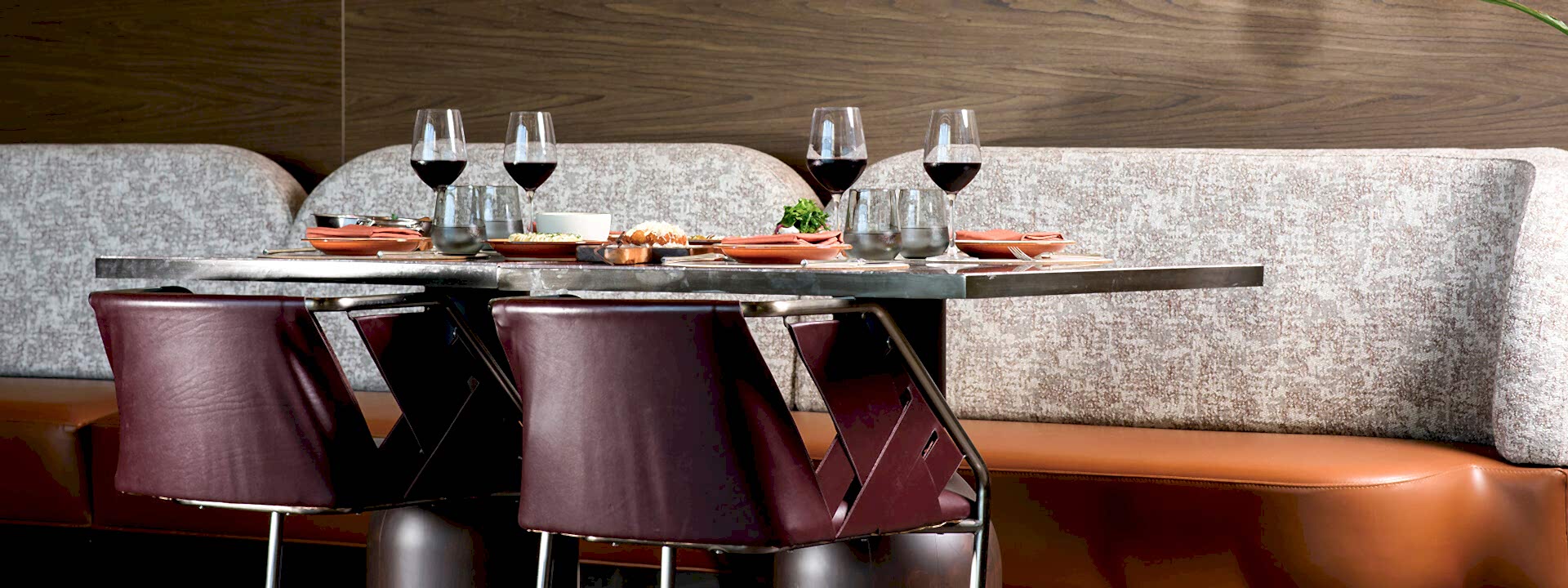 Regnum The Crown Gastronomy Banner